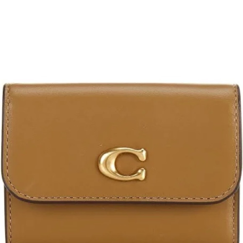 Coach Essential Card Holder Bifold Wallet NWT